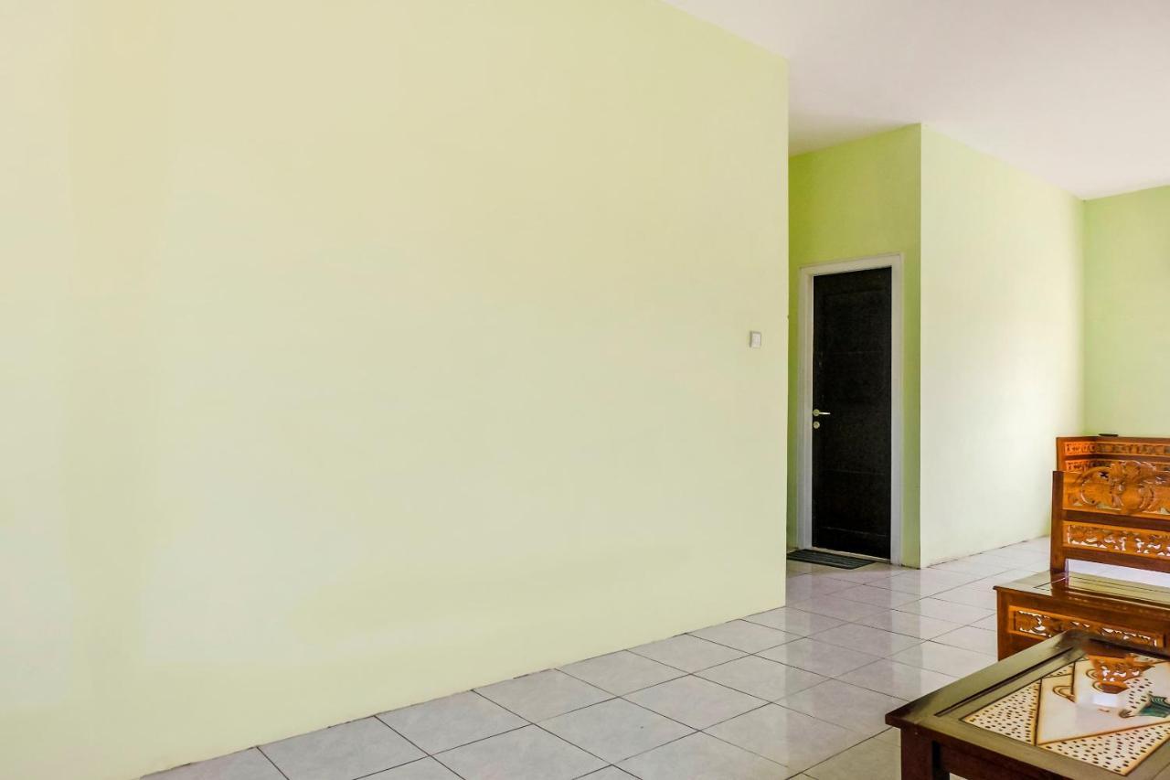 לוואנג Spot On 2081 Sriwijaya Family Residence מראה חיצוני תמונה