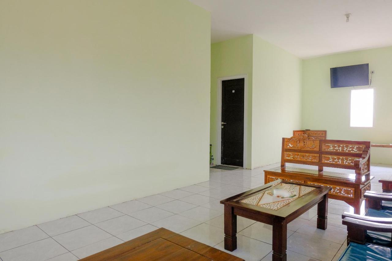 לוואנג Spot On 2081 Sriwijaya Family Residence מראה חיצוני תמונה