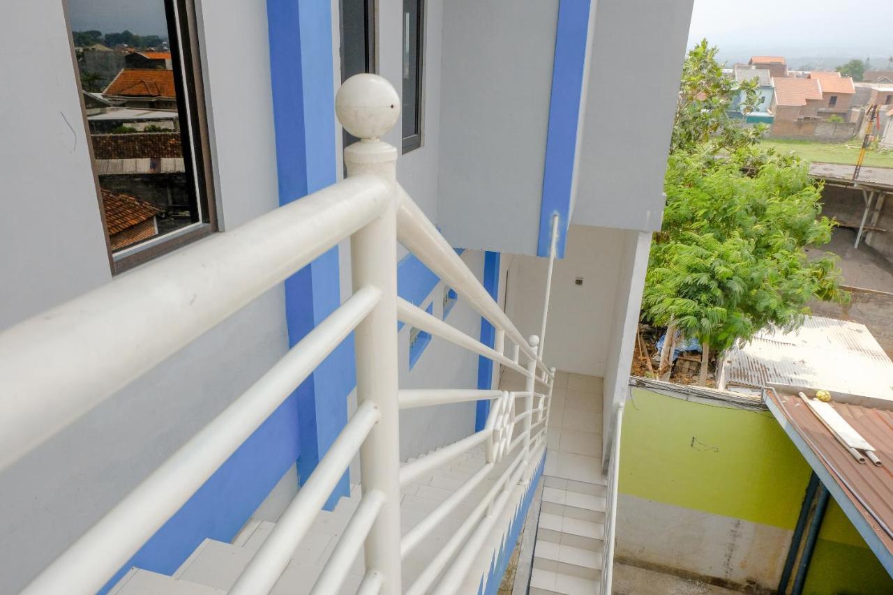 לוואנג Spot On 2081 Sriwijaya Family Residence מראה חיצוני תמונה